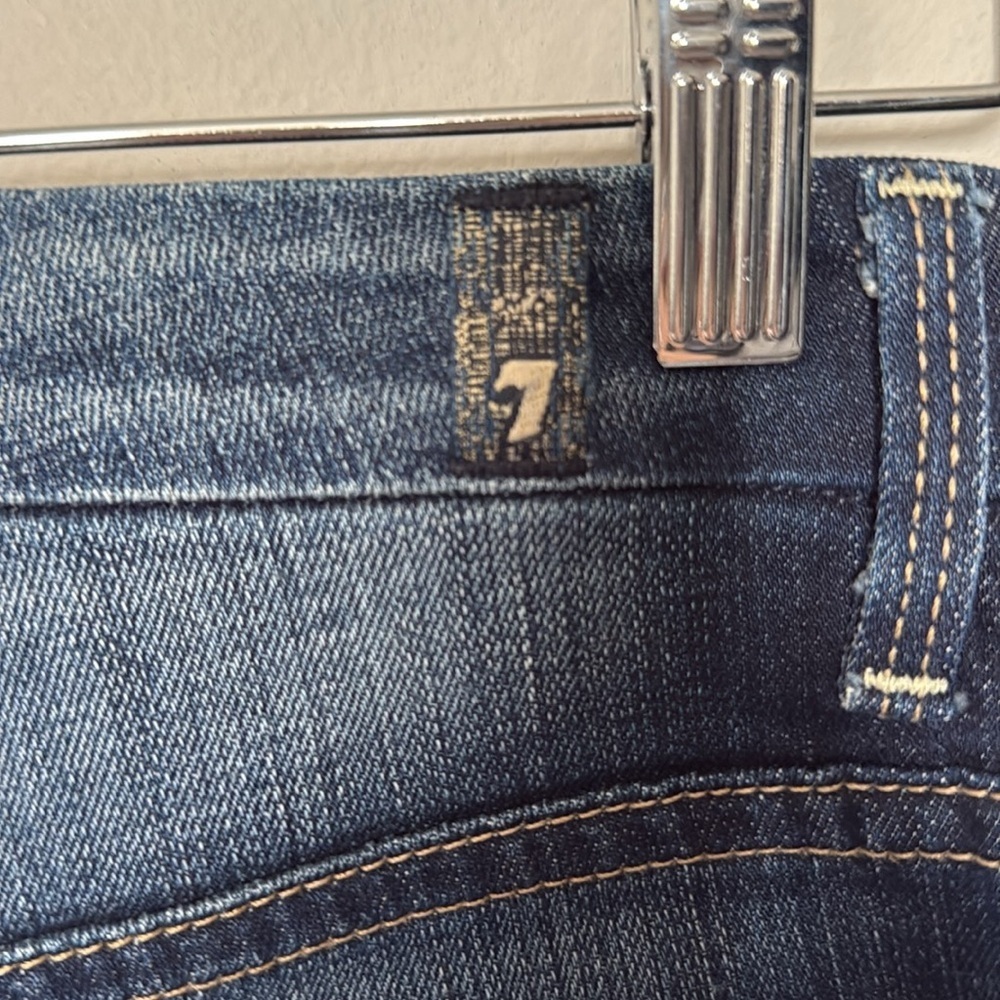 7 for All Mankind High Waist Skinny Jeans Sz 26 EUC Lightly Distressed Med Wash - Picture 7 of 14